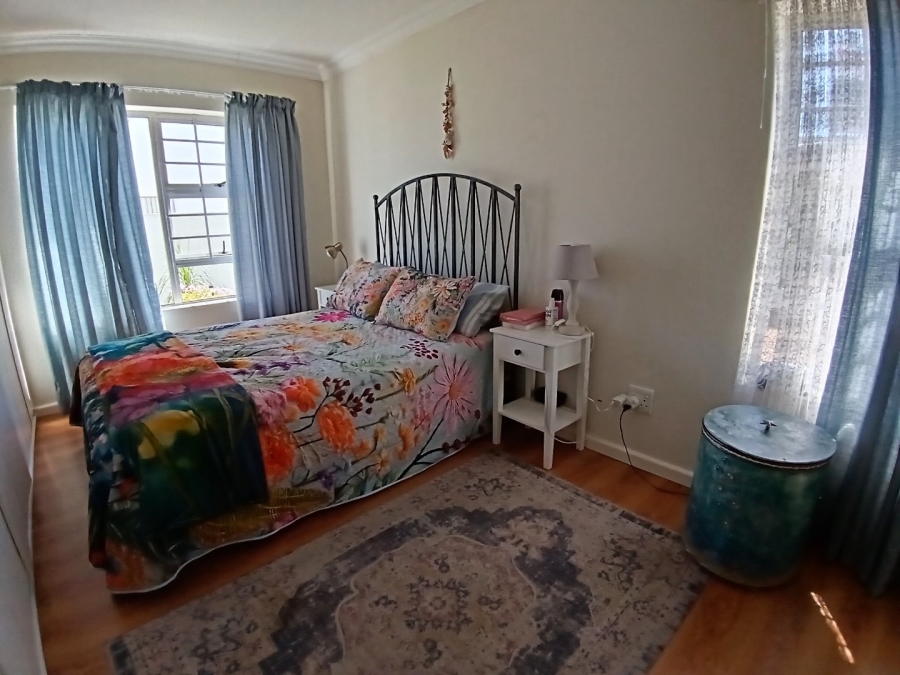 3 Bedroom Property for Sale in Fraaiuitsig Western Cape
